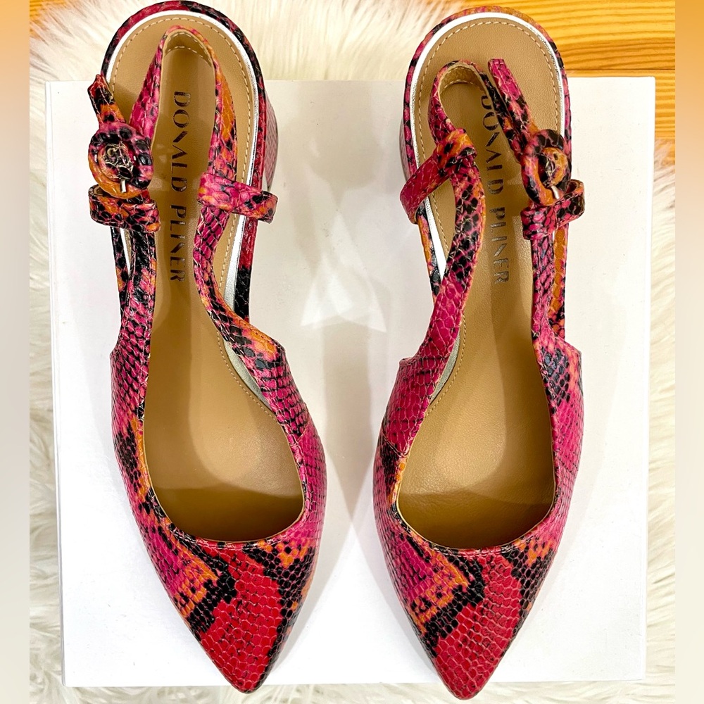 Donald J. Pliner Song Leather Slingback Pumps, Magenta Snakeskin, EUC - Picture 3 of 15
